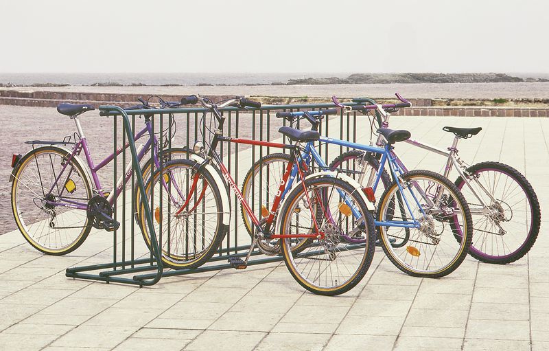 Portabiciclette da terra per 16 bici tipo 