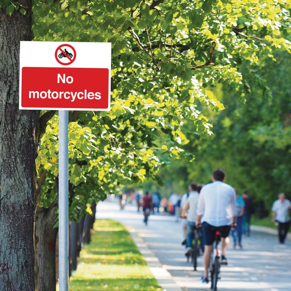 Sidewalk Signs Walk Your Bike The Sidewalk Can Cyclists Use A